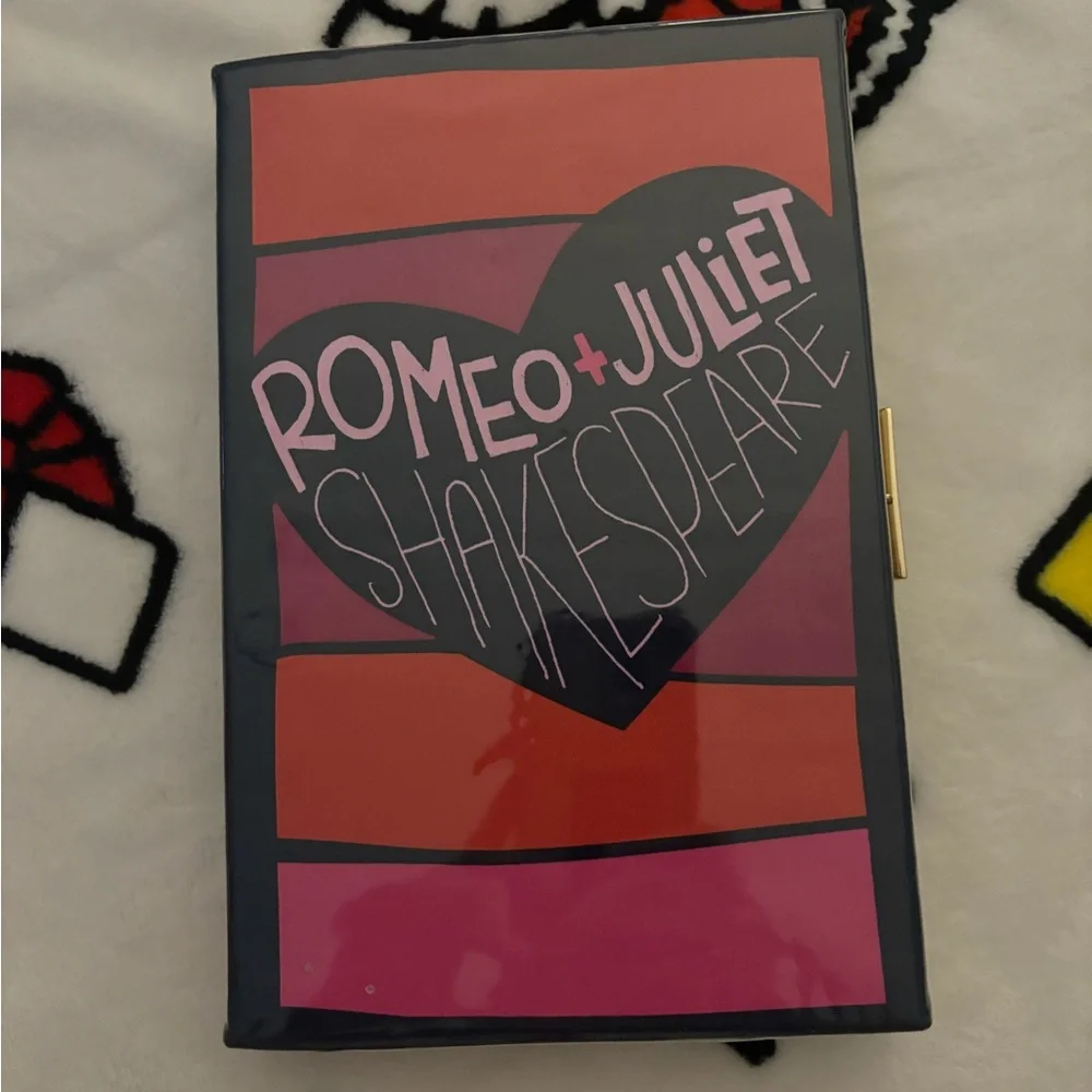 Romeo and Juliet Kate Spade book clutch great condition - Picture 3 of 3